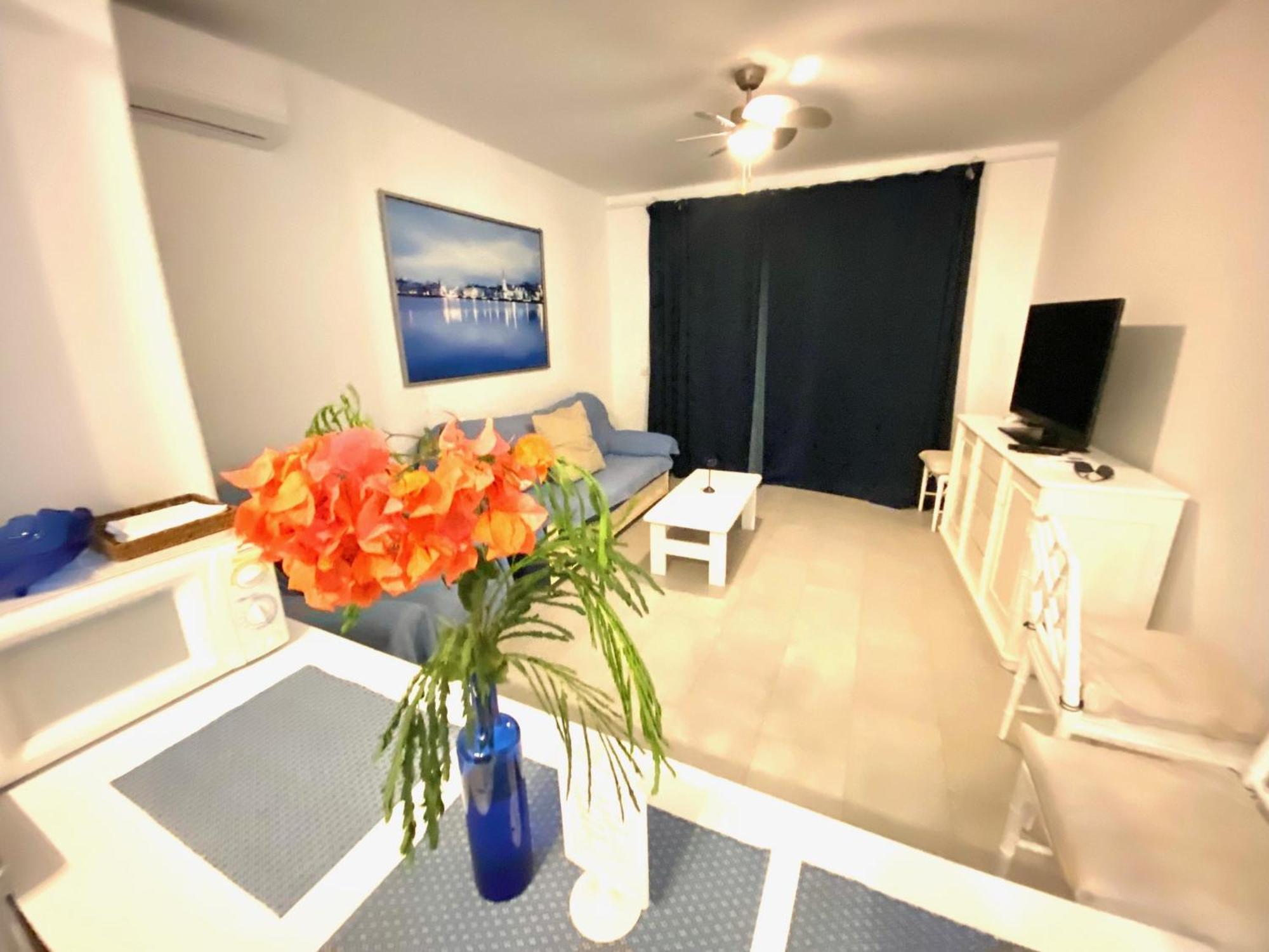 Apartamentos Los Dragos 卡门港 外观 照片